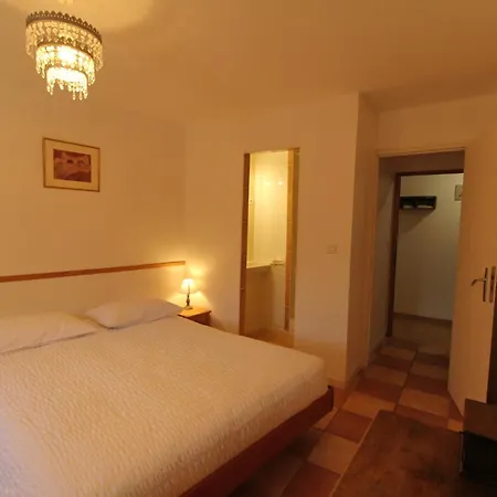 D'hotes L'ammonite Frühstückspension *
